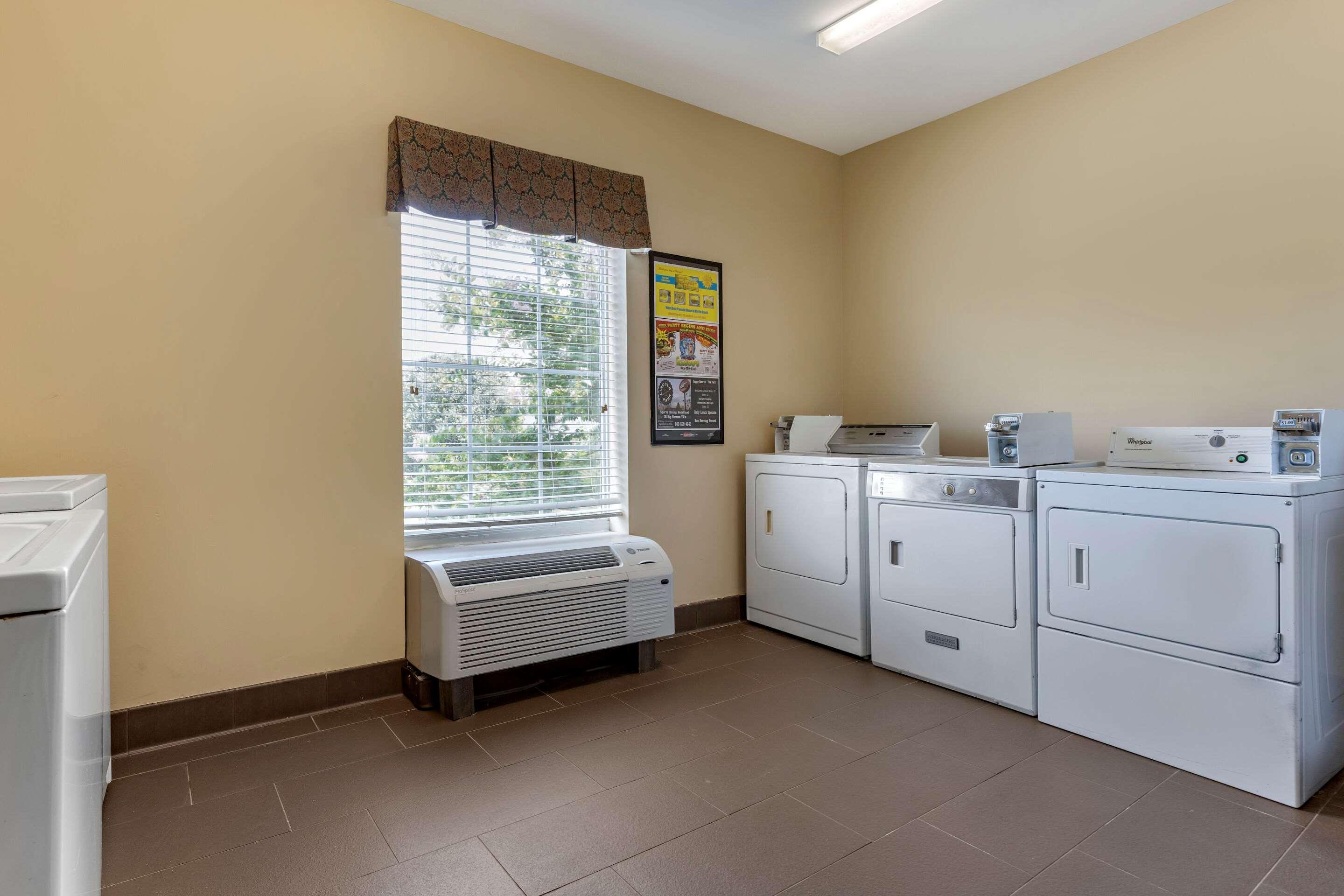 Comfort Suites Myrtle Beach Central Экстерьер фото