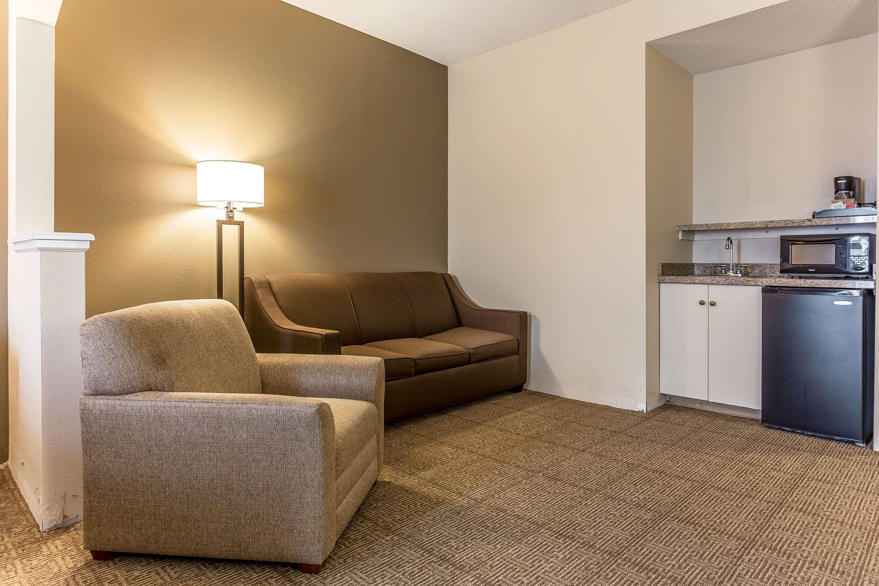 Comfort Suites Myrtle Beach Central Экстерьер фото