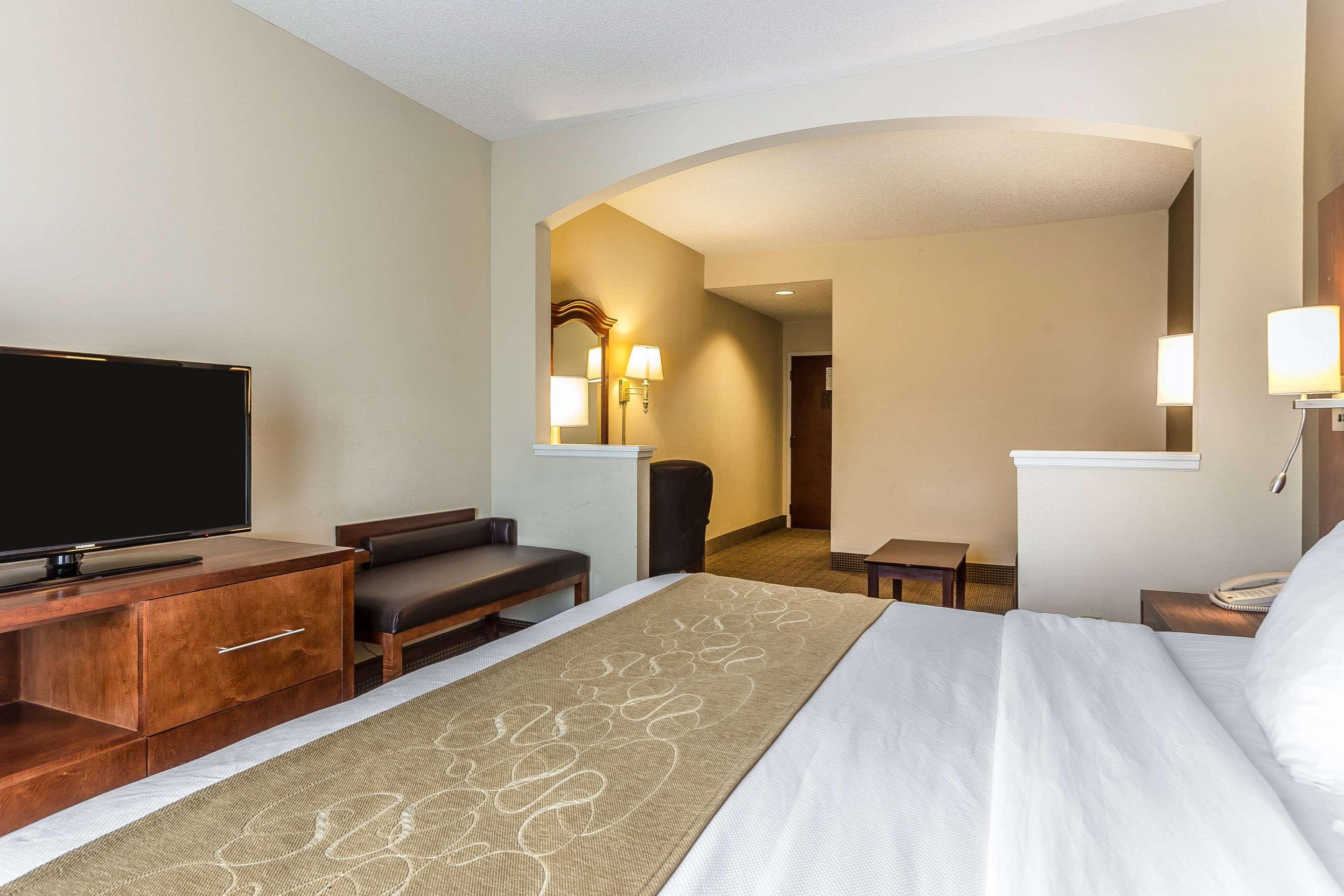 Comfort Suites Myrtle Beach Central Экстерьер фото