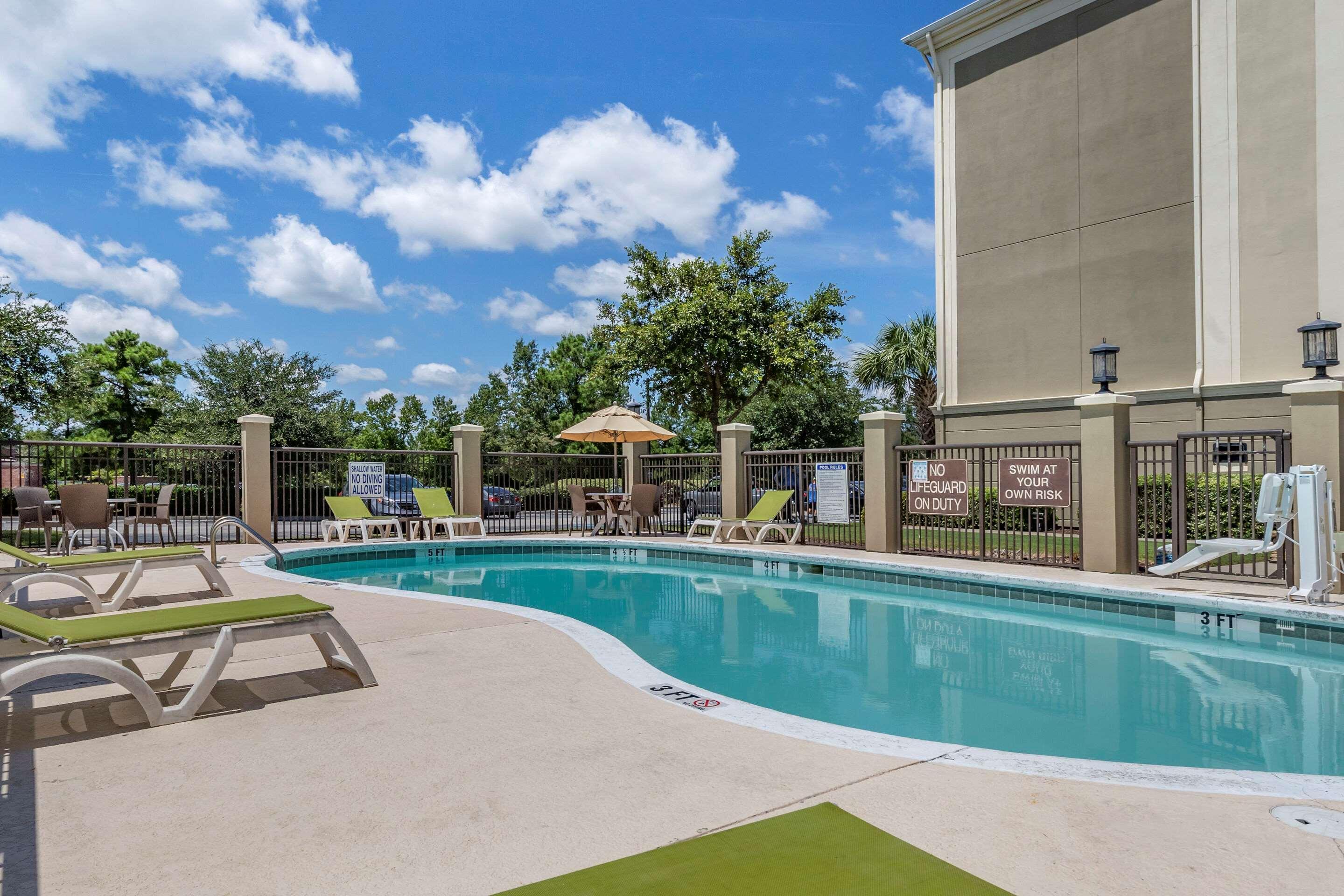 Comfort Suites Myrtle Beach Central Экстерьер фото