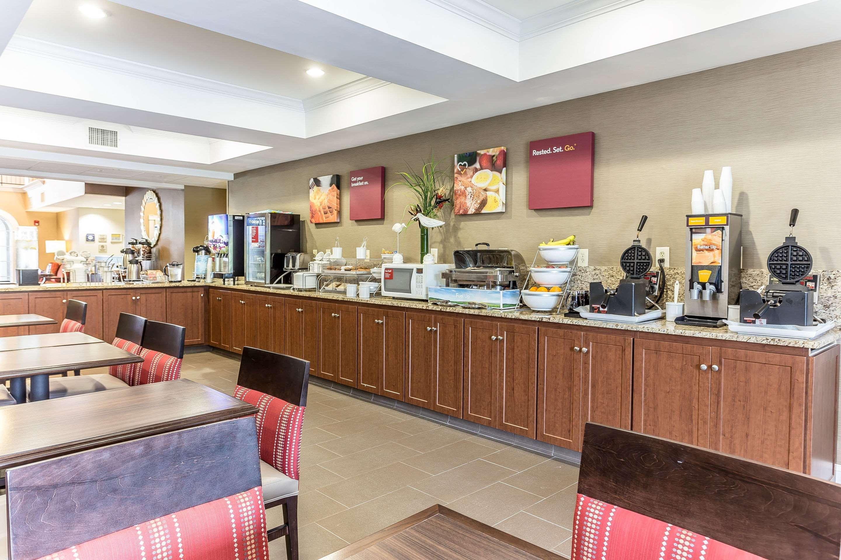 Comfort Suites Myrtle Beach Central Экстерьер фото