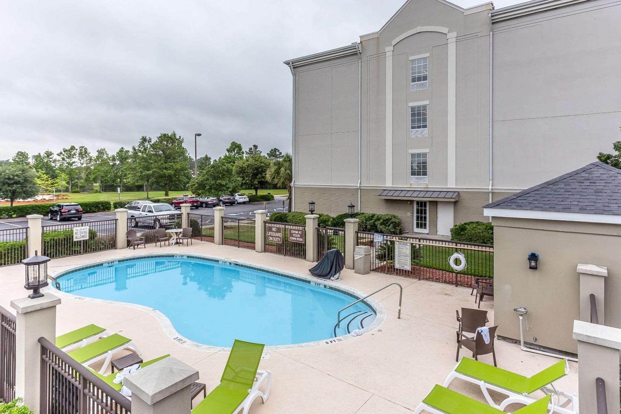 Comfort Suites Myrtle Beach Central Экстерьер фото